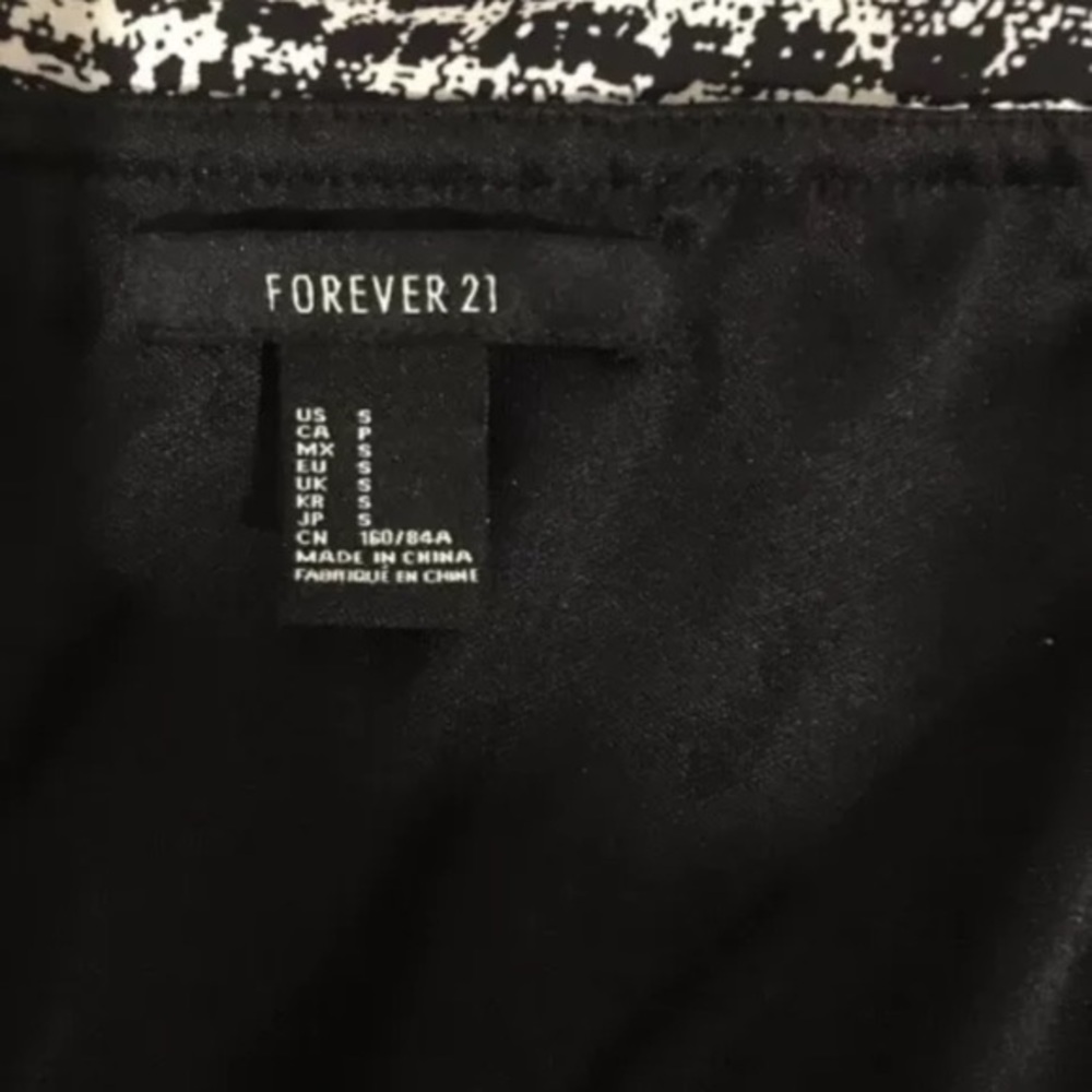 Forever 21 black white women's dress size S - Picture 8 of 8
